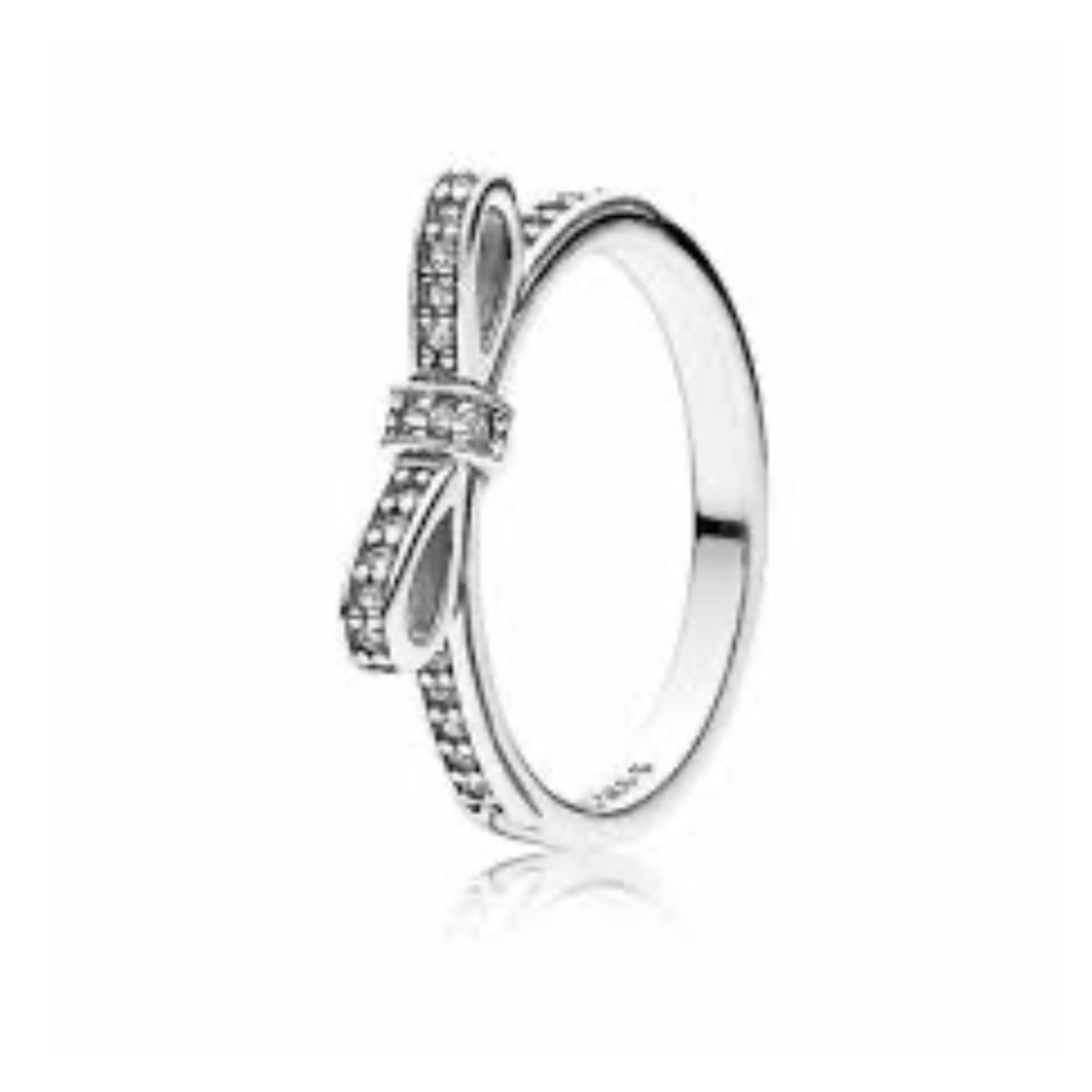 NIB Pandora Classic Bow Ring